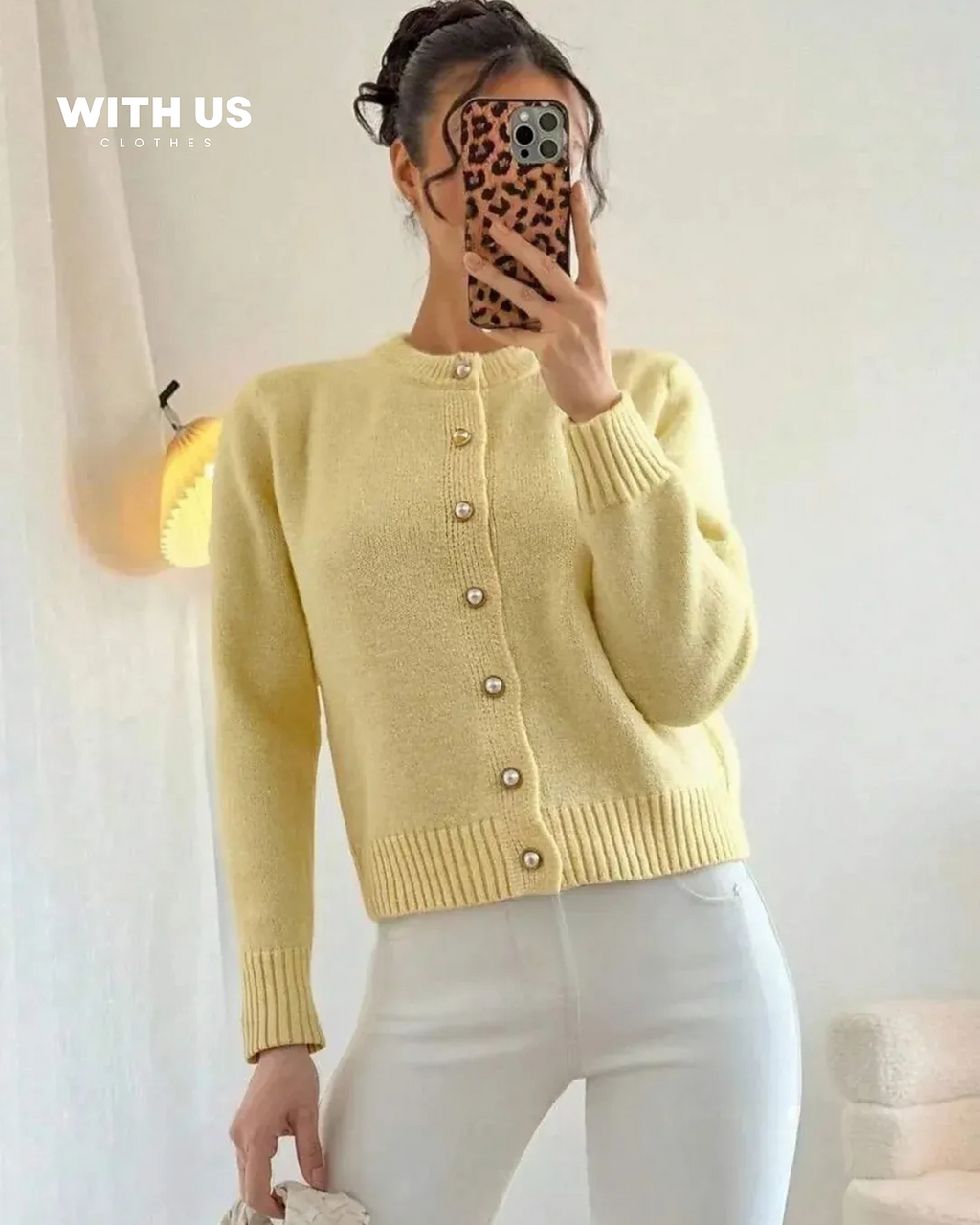 Cárdigan elegante minimalista