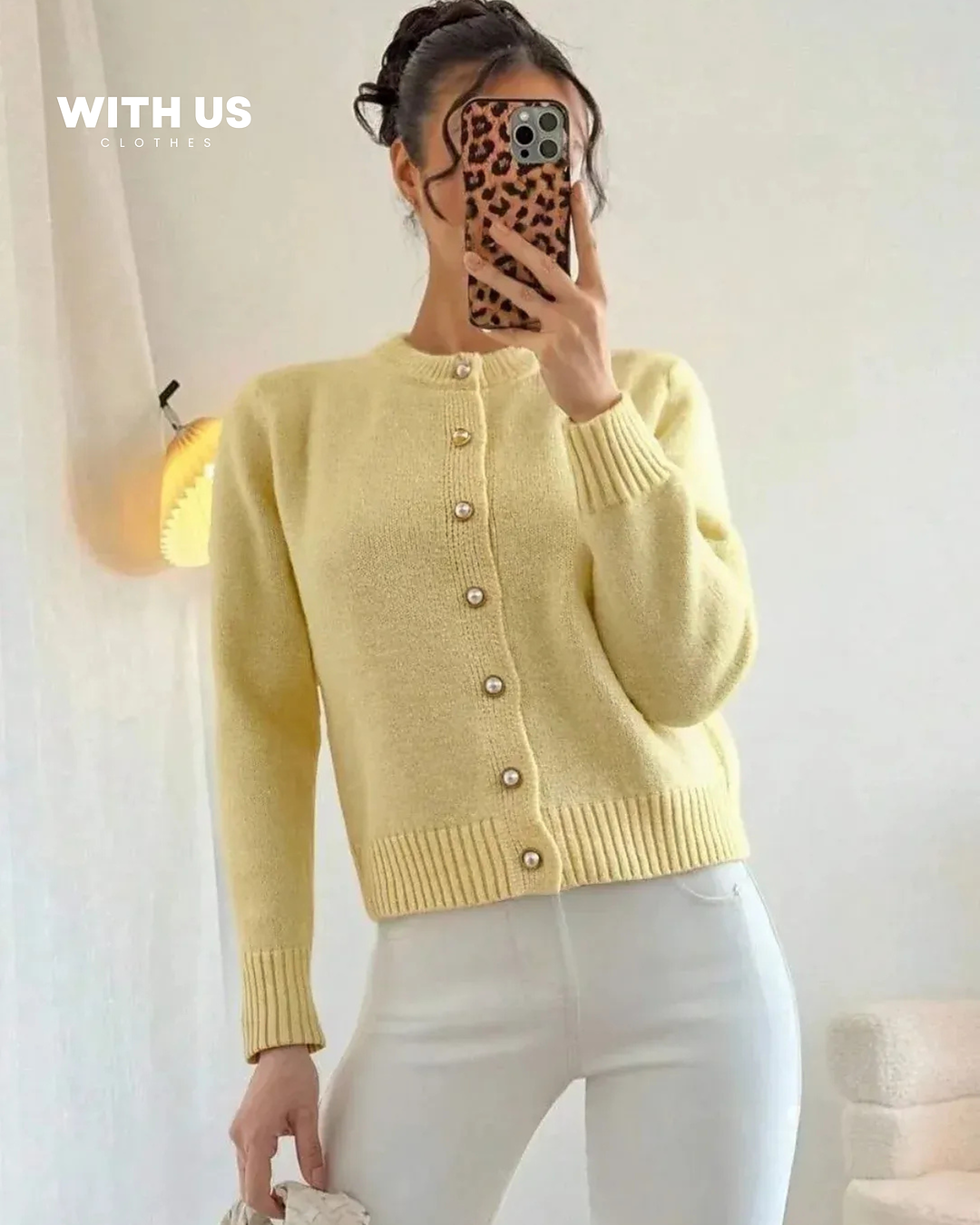 Cárdigan elegante minimalista
