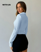 Blusa elegante de cuello alto