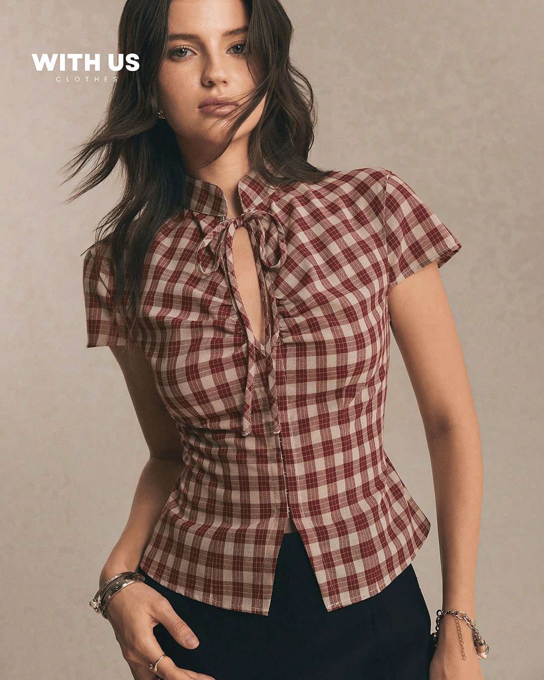 Camisa a cuadros minimalista