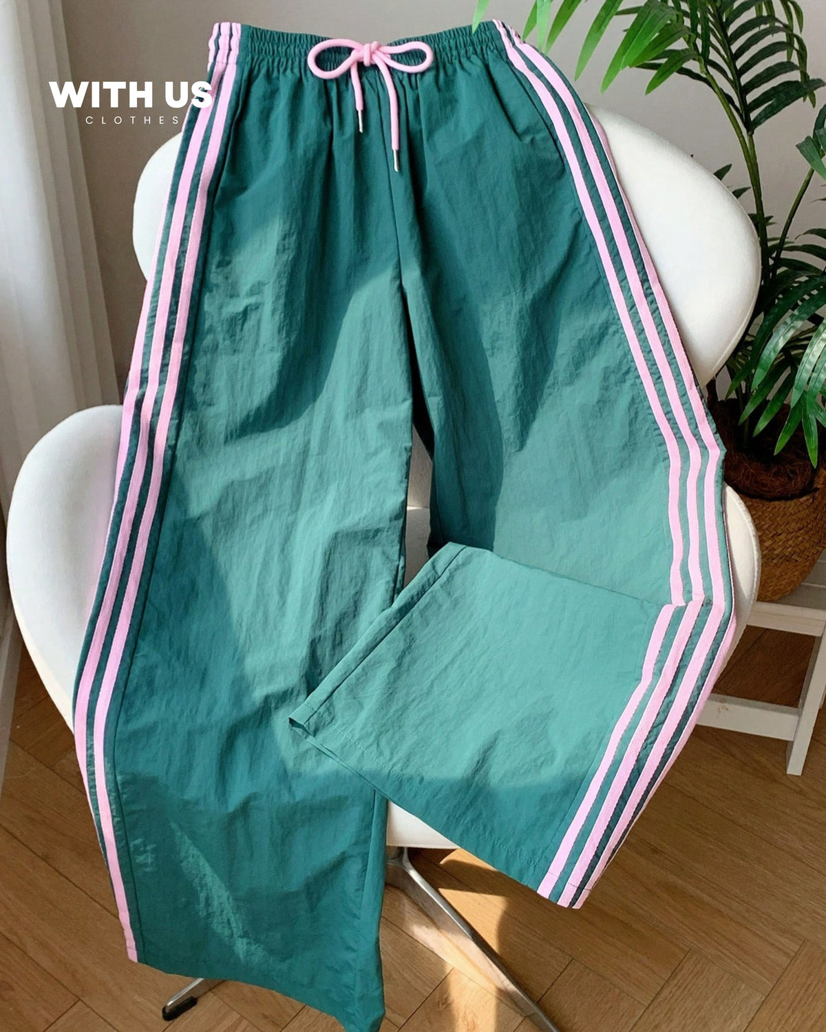 Pantalon moderno y relajado